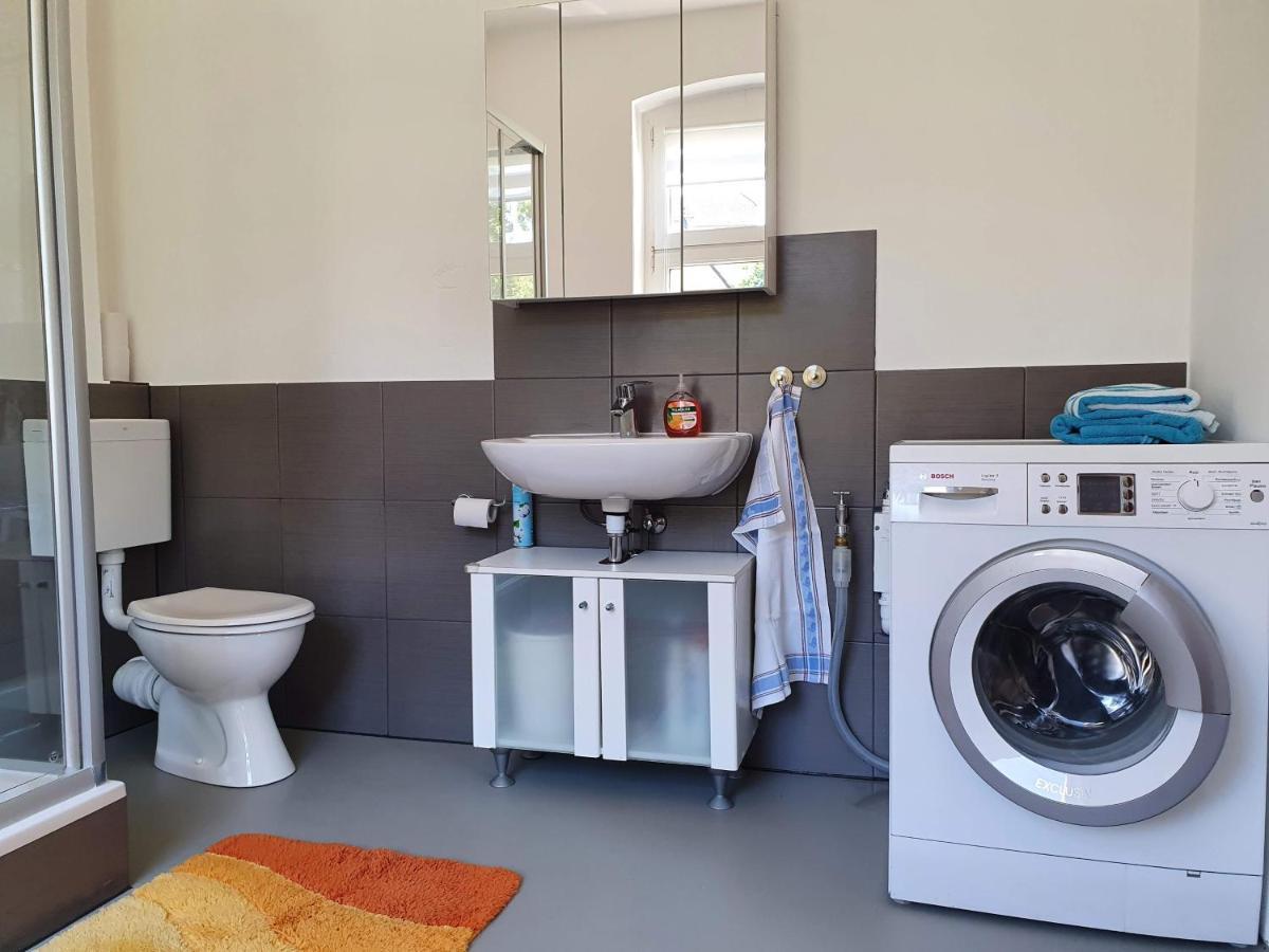 Ferienwohnung Ost - Alte Schule Sachswitz Грайц Екстер'єр фото